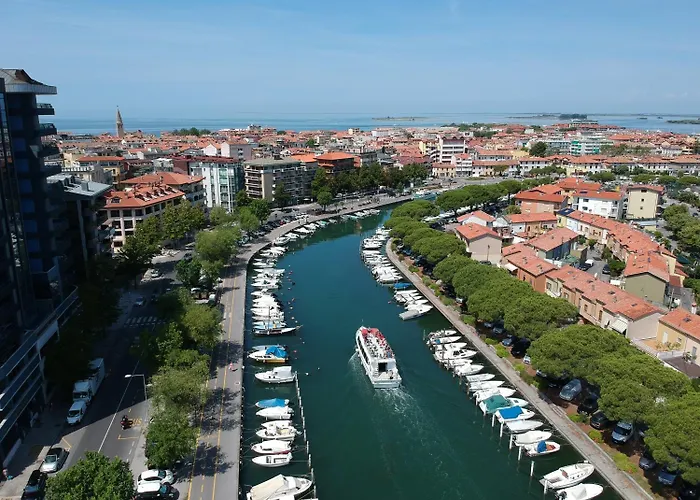 Aparthotel Miramare 4*