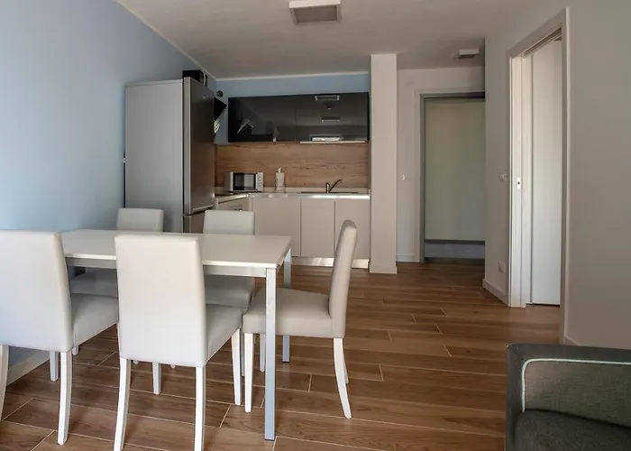 Miramare Aparthotel 4*