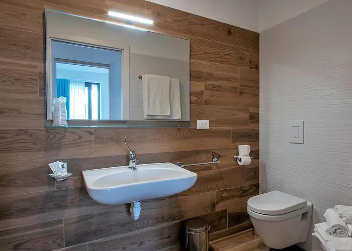 Miramare Aparthotel 4*