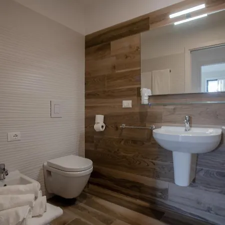 Miramare Hotel apartamentowy