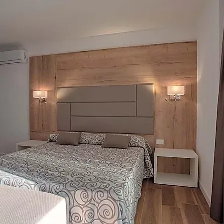 Miramare Hotel apartamentowy