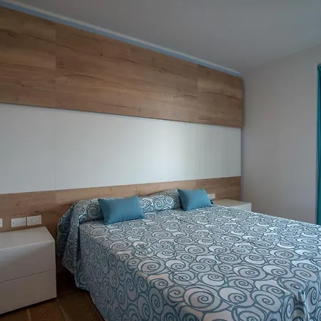 Miramare Hotel apartamentowy 4*