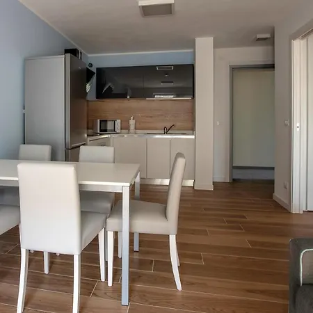 Miramare Apartahotel 4*