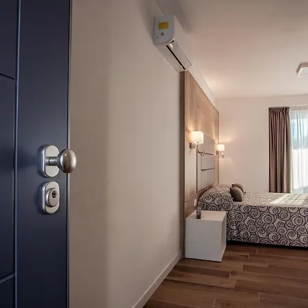 Miramare 3*