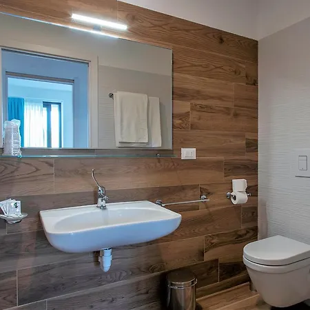 Miramare 아파트호텔 4*