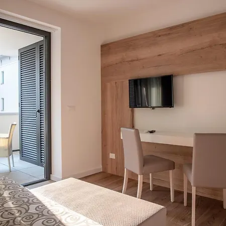 Miramare Hotel apartamentowy Grado