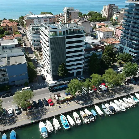 Hotel apartamentowy Miramare 4*